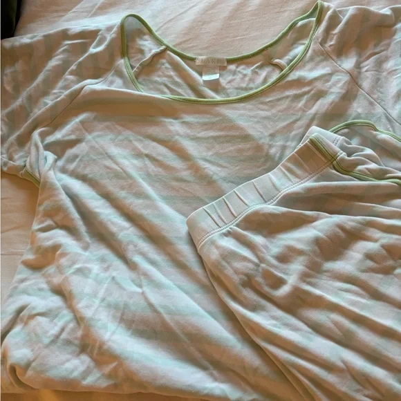 Lake pajamas - Picture 3 of 3